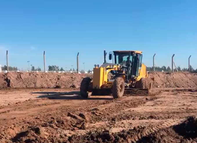 Nivelación, Compactación y Remoción de Escombros en Autódromo Ciudad de Rosario “E.E.M.” – Rosario, Santa Fe